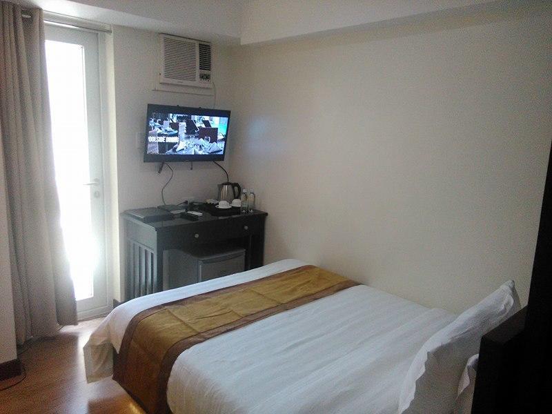 Prime City Resort Hotel Angeles Exterior foto
