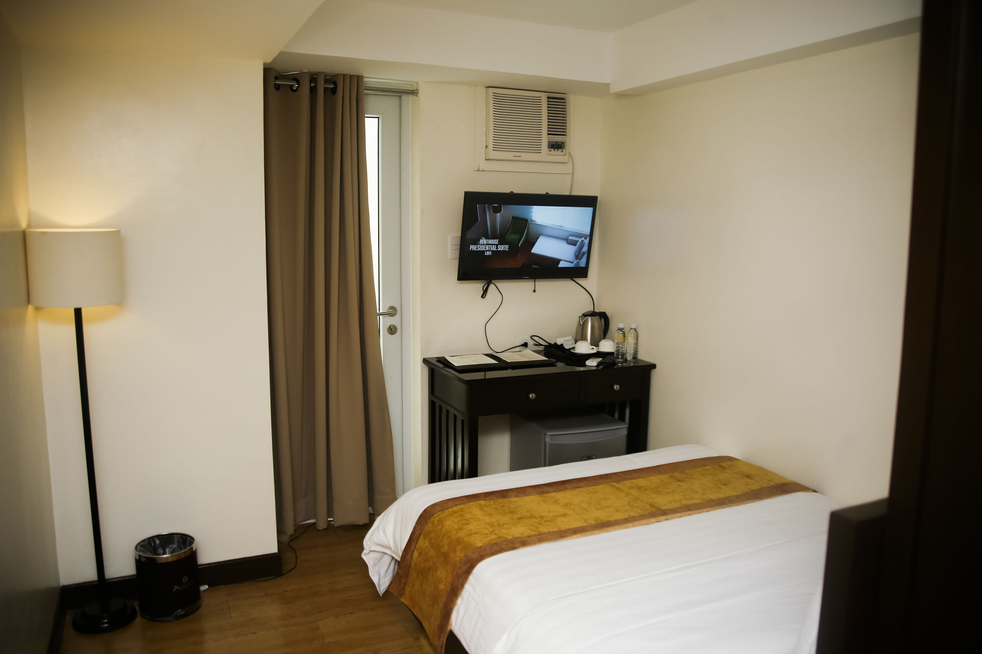 Prime City Resort Hotel Angeles Exterior foto